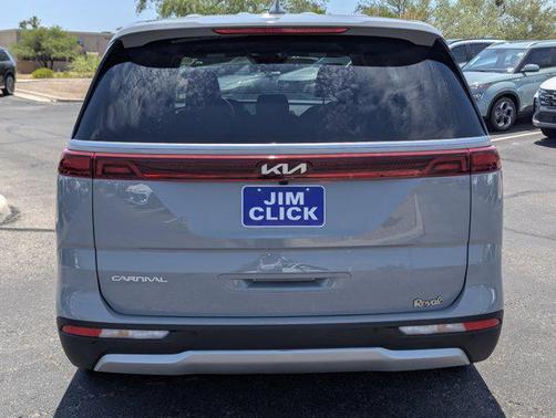 2024 Kia Carnival EX