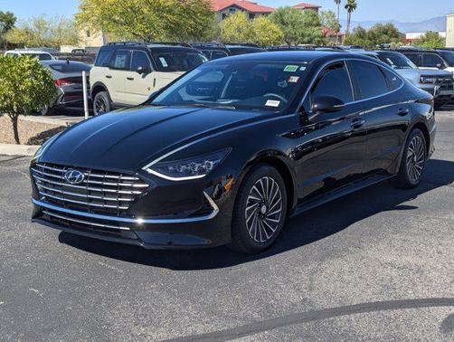 2023 Hyundai SONATA Hybrid SE