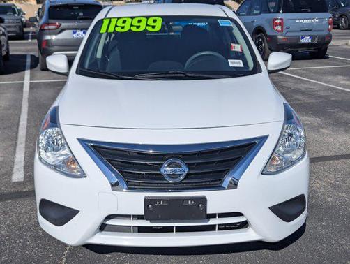 2016 Nissan Versa 1.6 SV