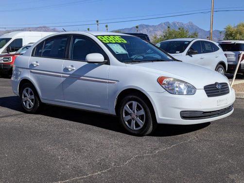 2011 Hyundai Accent GLS