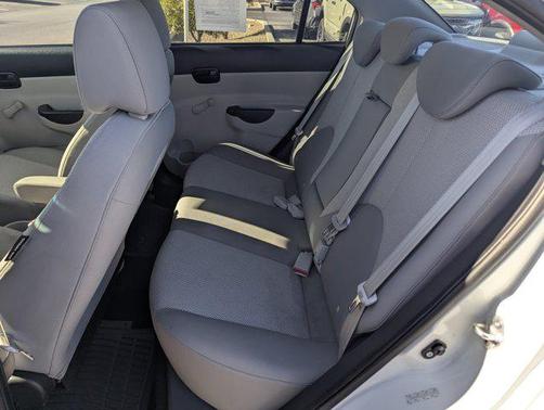2011 Hyundai Accent GLS