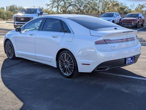 2016 Lincoln MKZ Base