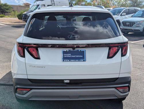 2025 Hyundai TUCSON SEL