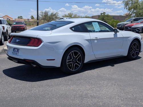 2022 Ford Mustang EcoBoost