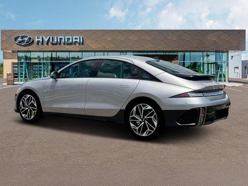 2025 Hyundai IONIQ 6 Limited