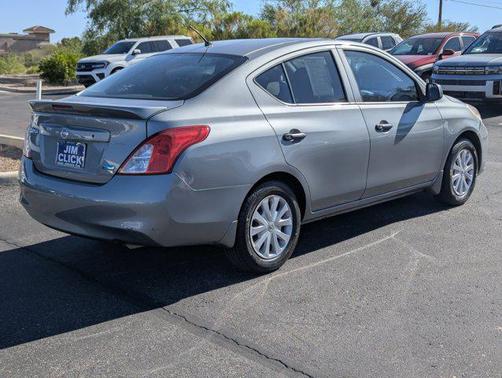 2014 Nissan Versa 1.6 S+