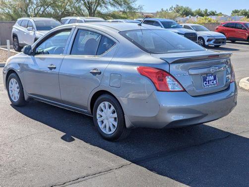 2014 Nissan Versa 1.6 S+