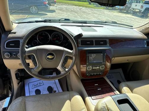 2014 Chevrolet Suburban 1500 LTZ