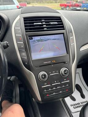 White Platinum Metallic Tri-Coat 2017 Lincoln MKC Select