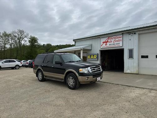 Dark Green 2014 Ford Expedition XLT