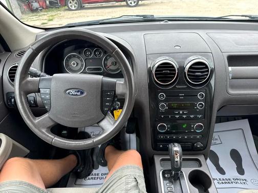 2008 Ford Taurus X SEL