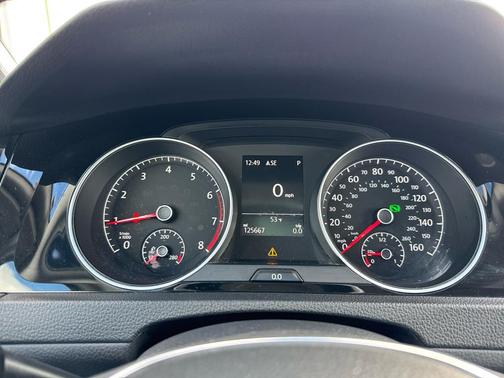 2015 Volkswagen Golf SportWagen TSI SEL 4-Door