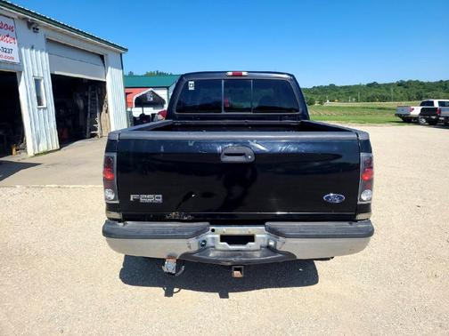 Photo 5 of 17 of 2001 Ford F-250 Lariat