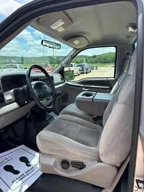 Silver Clearcoat Metallic 2001 Ford F-250 XLT