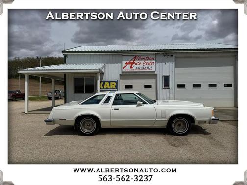 White 1978 Ford Thunderbird Base