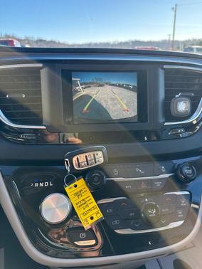 2019 Chrysler Pacifica Touring L