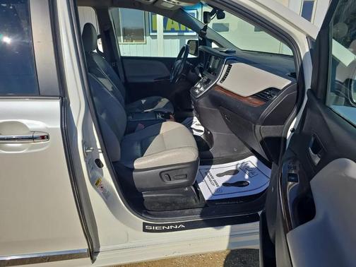 2016 Toyota Sienna Limited