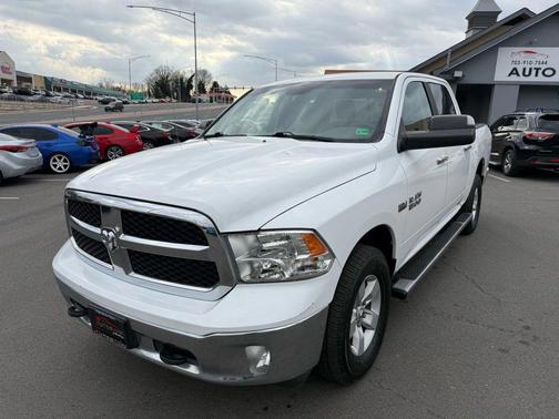 2018 RAM 1500 SLT