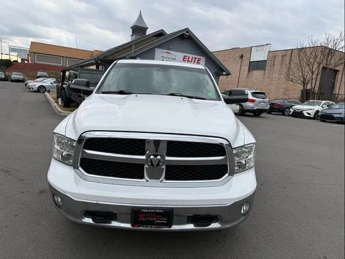 2018 RAM 1500 SLT