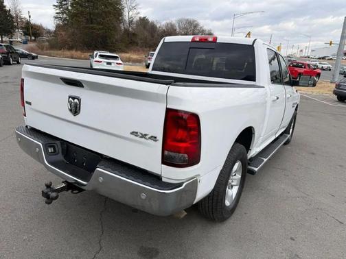 2018 RAM 1500 SLT