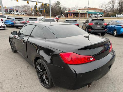 2014 INFINITI Q60 Base
