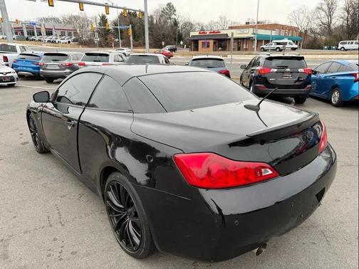 2014 INFINITI Q60 Base