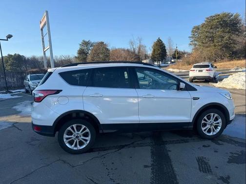 White 2018 Ford Escape SEL