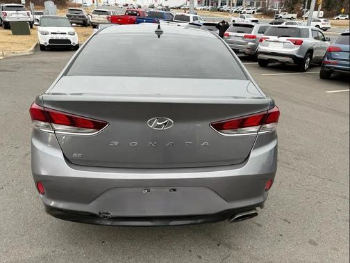 2018 Hyundai SONATA SE