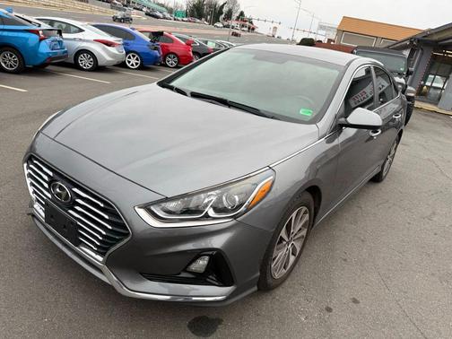 2018 Hyundai SONATA SE