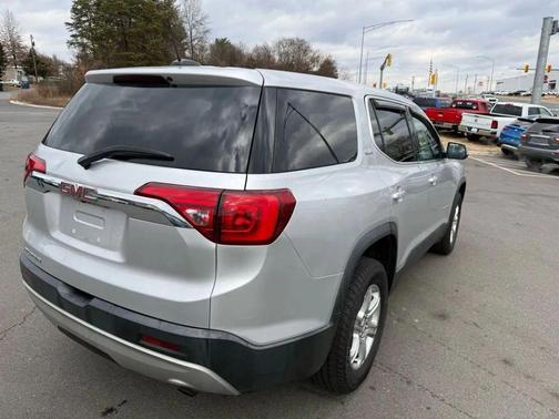 2018 GMC Acadia SLE-1