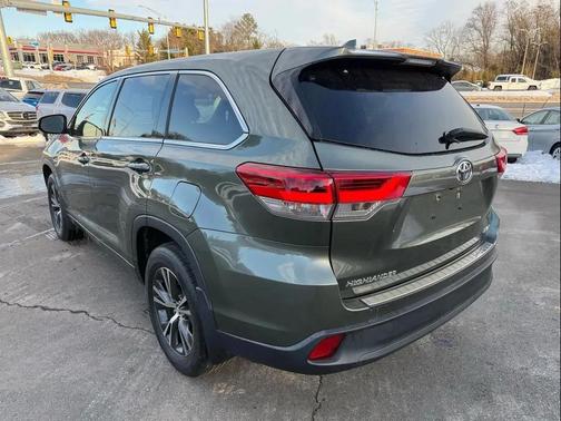 2018 Toyota Highlander LE