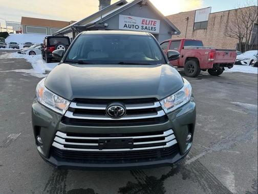 2018 Toyota Highlander LE