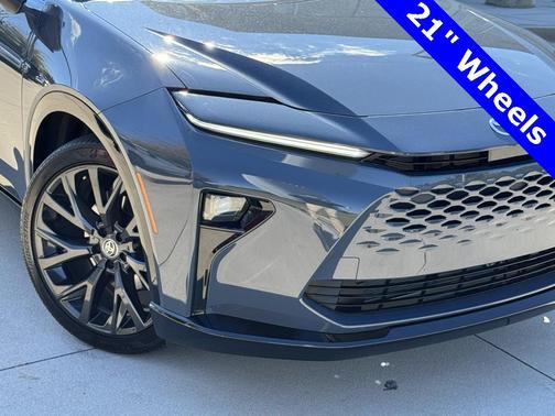 2025 Toyota Crown Signia Limited