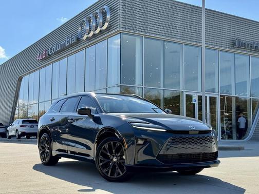 2025 Toyota Crown Signia Limited