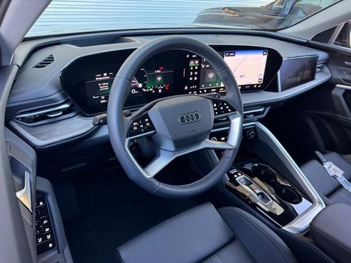 2025 Audi Q5 Prestige