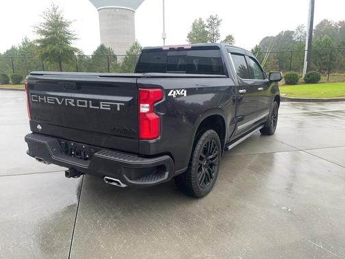 2022 Chevrolet Silverado 1500 High Country