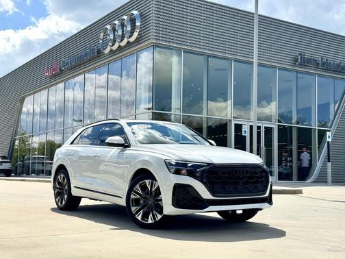 2025 Audi Q8 55 Premium Plus