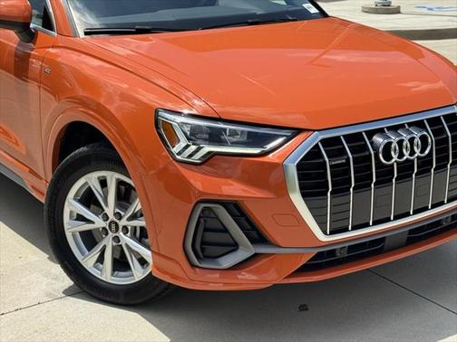 2024 Audi Q3 Premium 45 TFSI S line quattro Tiptronic