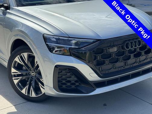 2025 Audi Q8 55 Premium Plus