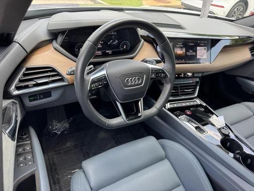 2022 Audi e-tron GT Prestige