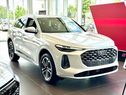 2025 Audi Q5 Premium Plus