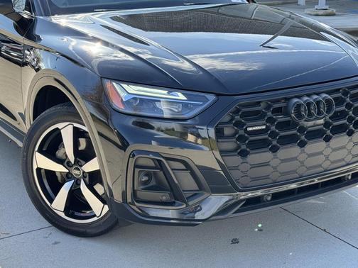 2023 Audi Q5 45 S line Premium Plus