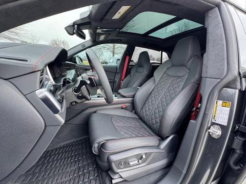 2026 Audi SQ8 4.0T Prestige