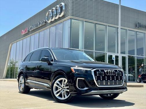 2025 Audi Q7 55 Premium Plus