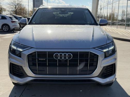 2022 Audi Q8 55 Premium