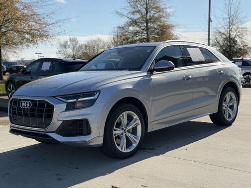 2022 Audi Q8 55 Premium