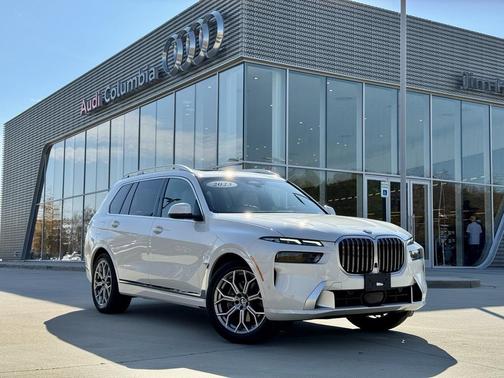 2023 BMW X7 xDrive40i