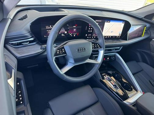 2025 Audi Q5 Prestige TFSI quattro S tronic