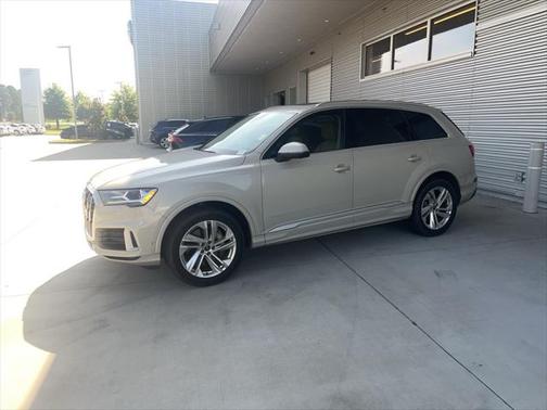 2021 Audi Q7 55 Premium Plus