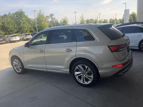 2021 Audi Q7 55 Premium Plus
